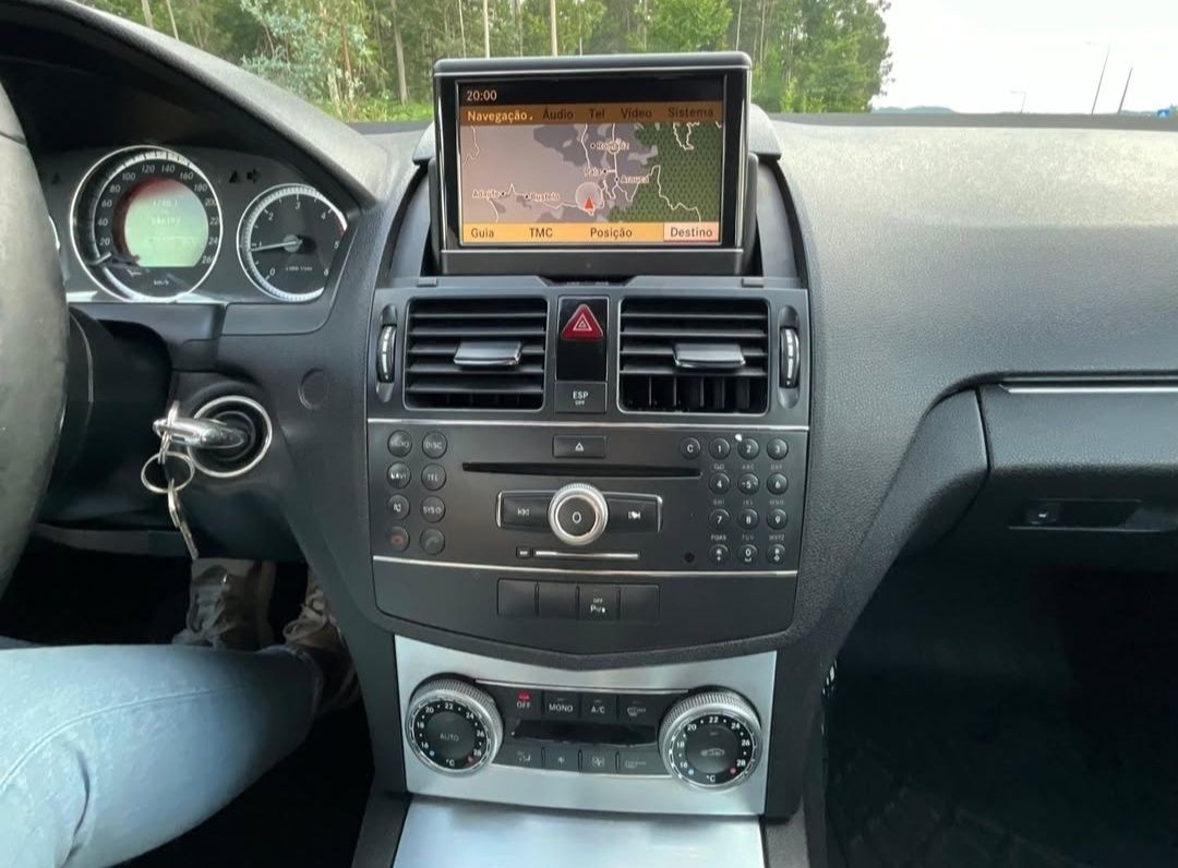 2010 Mercedes-Benz c-class