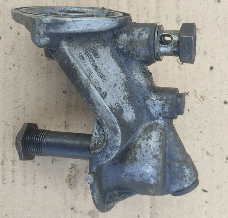 Кронштейн масляного фильтра VW T4,Транспортер/Volkswagen Transporter 4