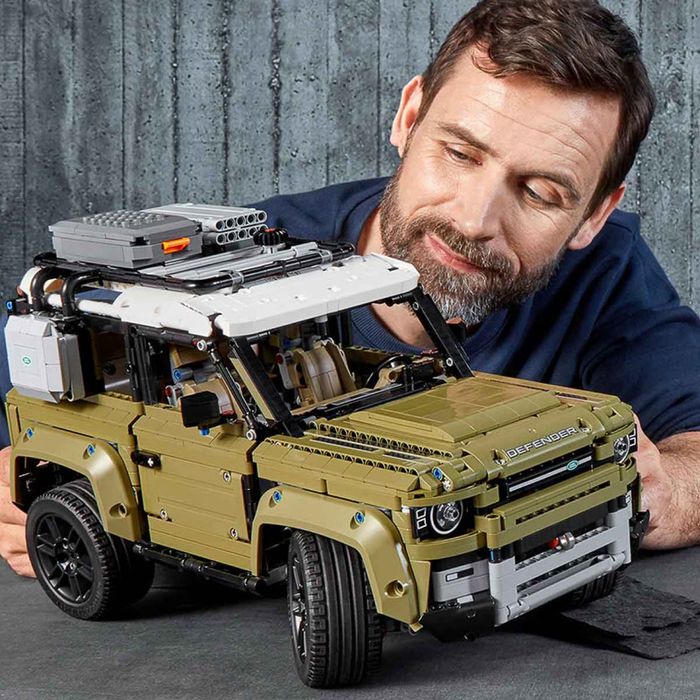 42110  LEGO TECHNIC Land Rover Defender лего
