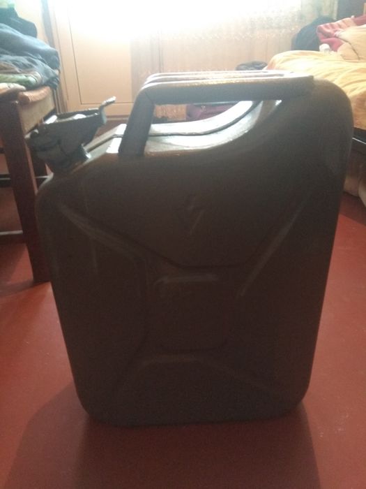 Канистра металлическая