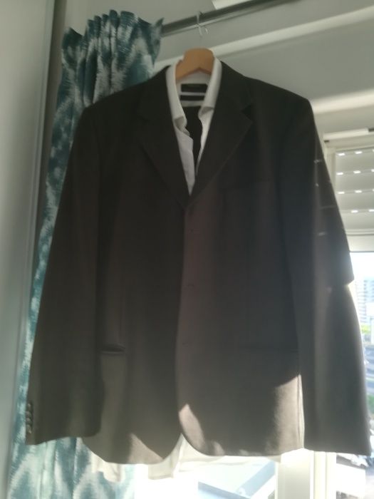 Diversos fatos, castanho, preto, azul e cinza, 52 e 54