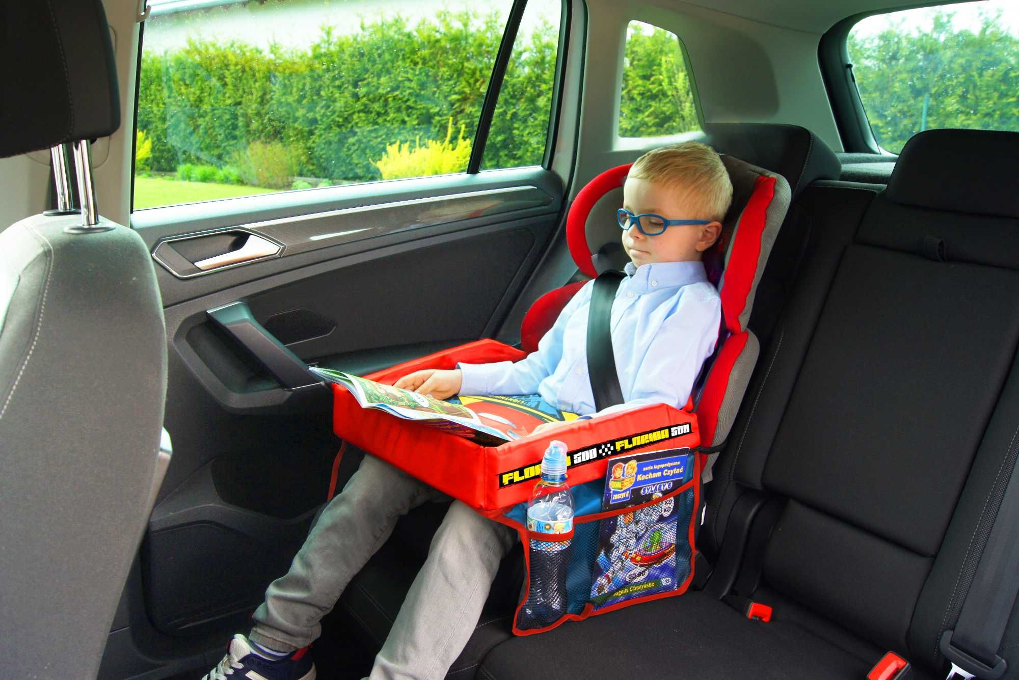 Stolik podróżny dla dzieci do samochodu