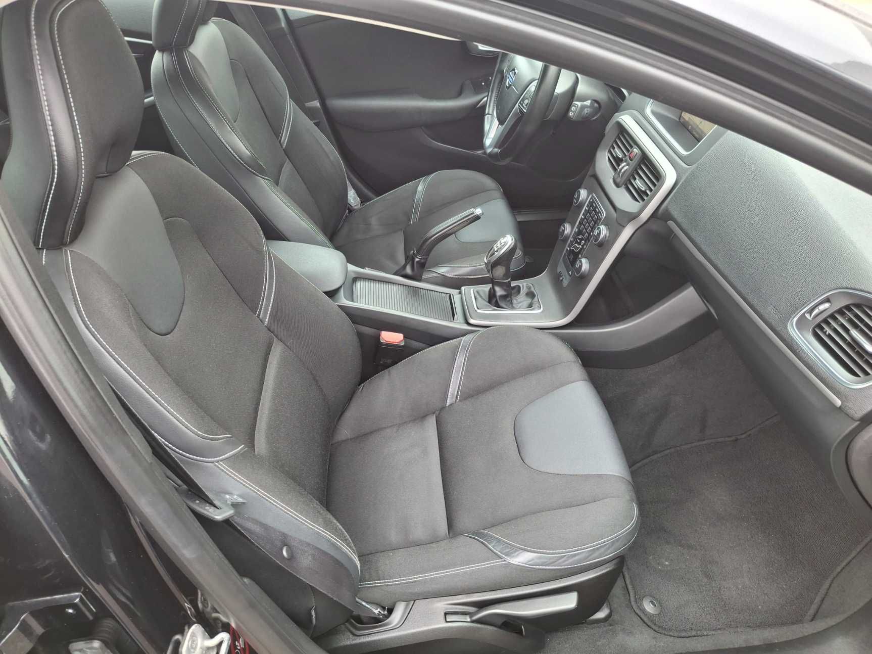 Volvo V40 1.6 D2 Momentum 170000km