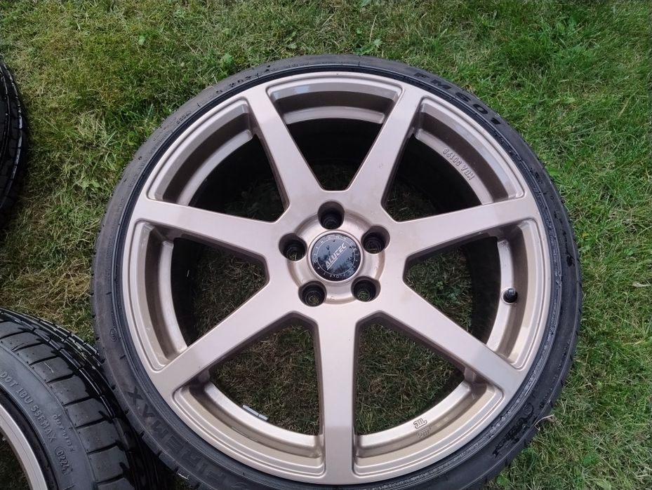 Roczne koła 19 " 5x114.3 et 40 garmany