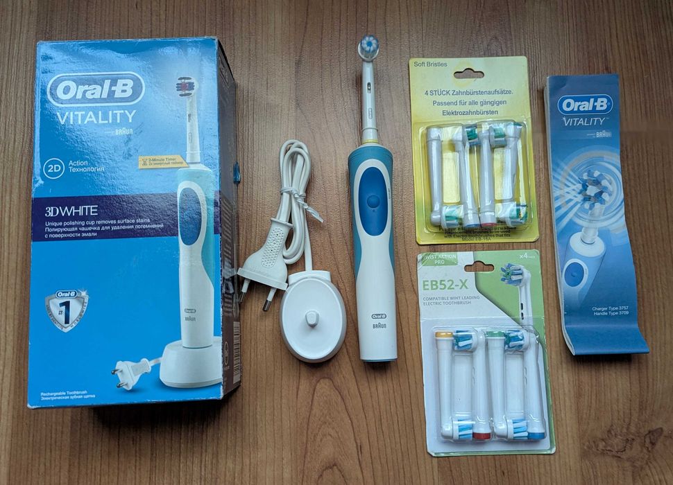 Электрическая зубная щетка Oral-B Vitality