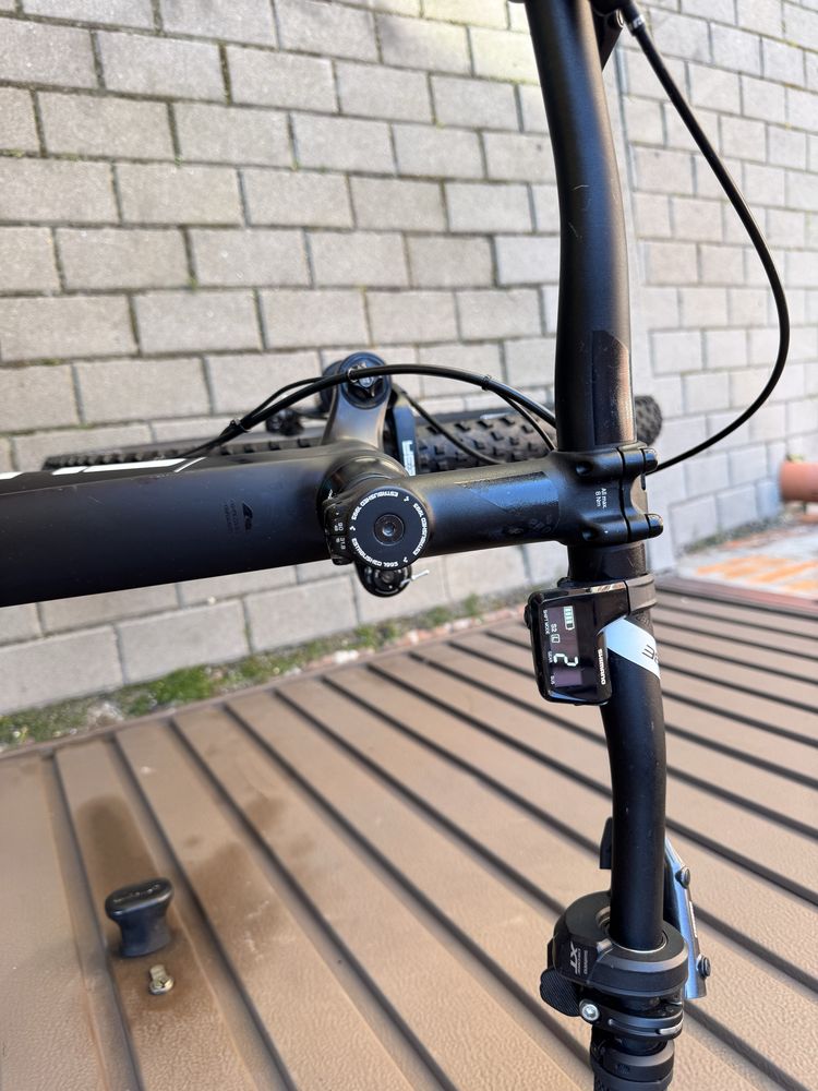Rower Cube reaction one gtc 29 XT Di2 Carbon Karbo