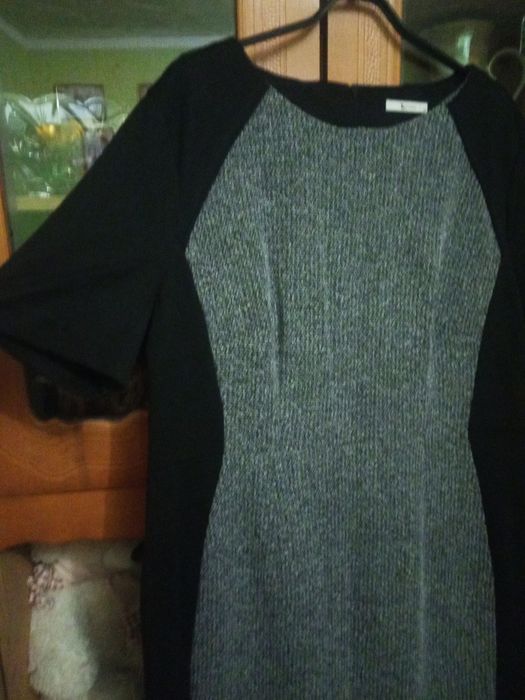 Платье , плотний трикотаж