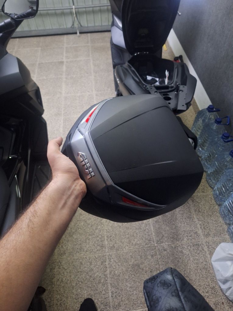 Vendo honda pcx 125 com 470km