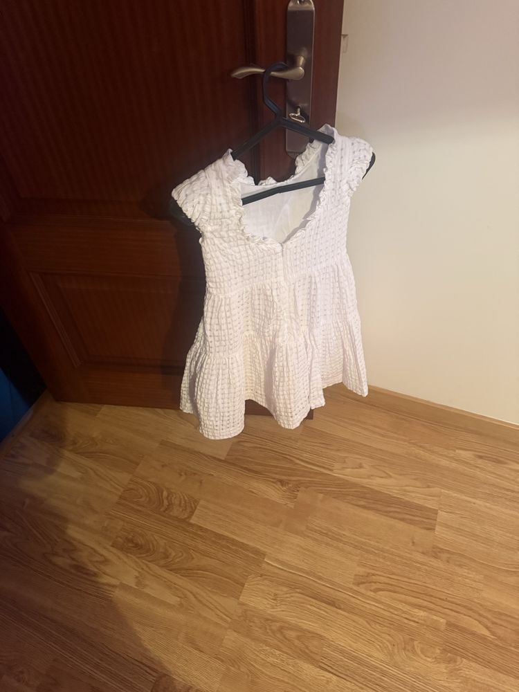 Vendo vestidos menina