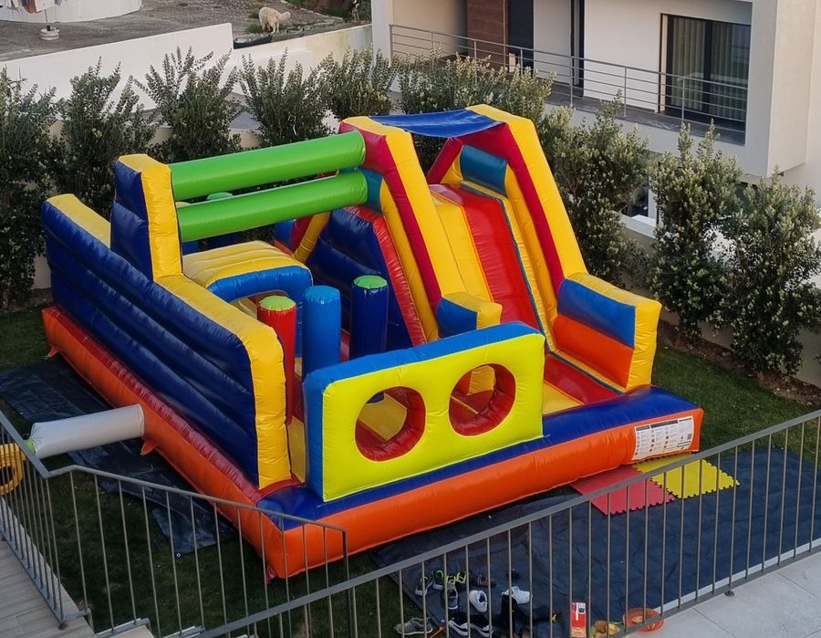 Insuflável "Pista Americana" - Aluguer para festas e eventos