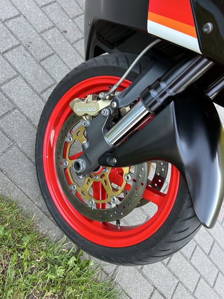 Aprila rsv 998 cm  2008 rok super stan cena nizsza o 2 tys