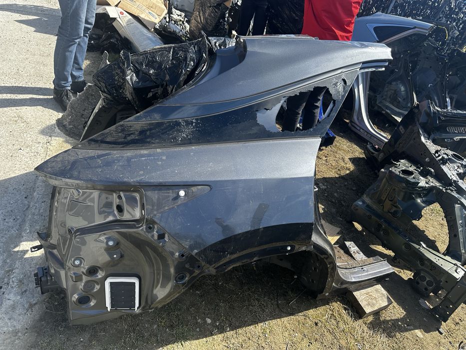 Четверть ланжерон задня права Lexus Rx 2022-2025