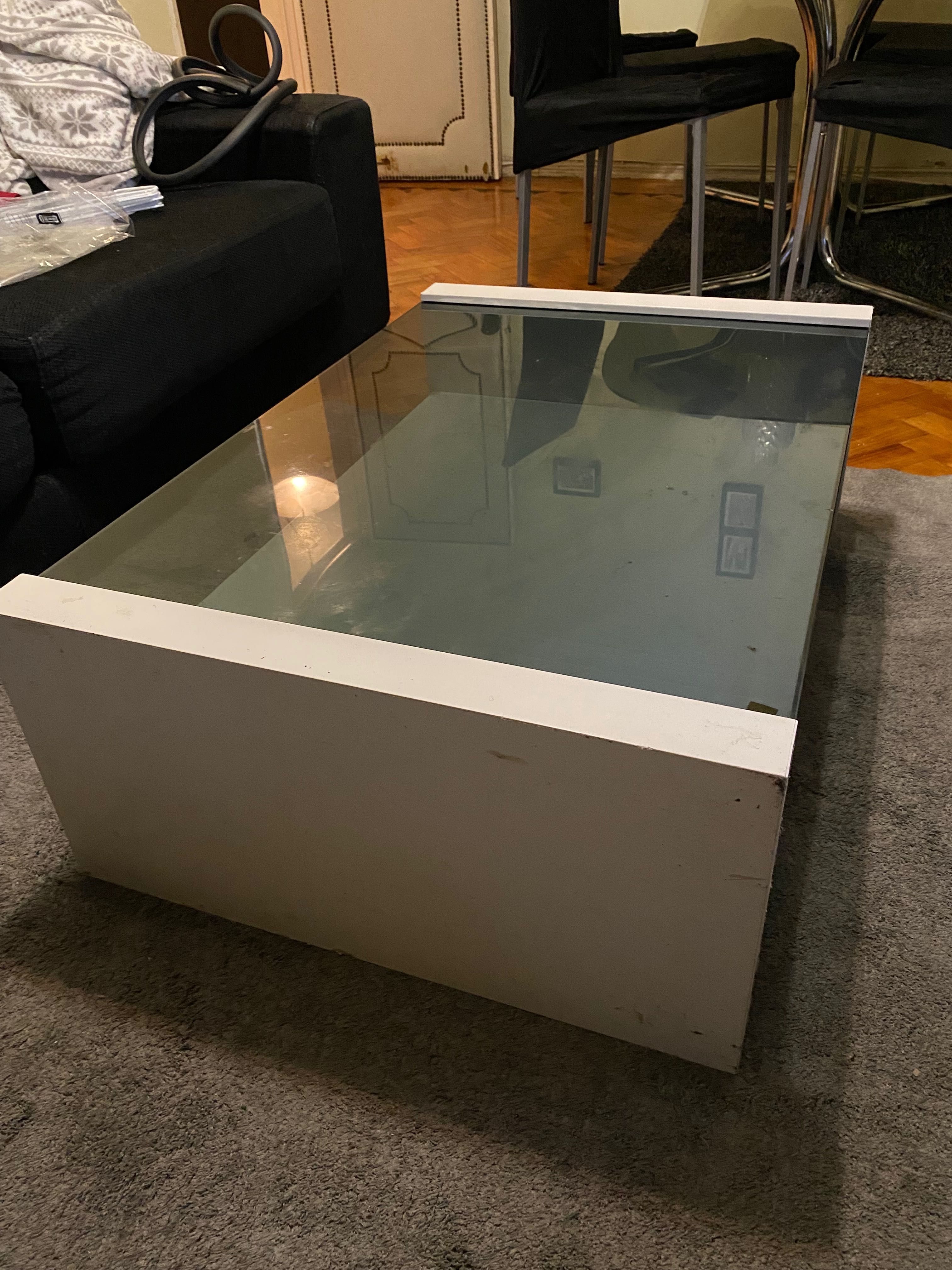 Mesa de vidro usada