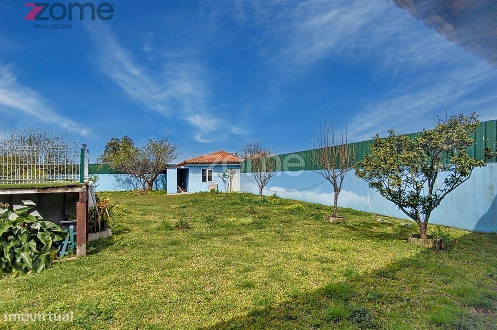 Moradia T3 | Jardim | Garagem fechada | Nariz