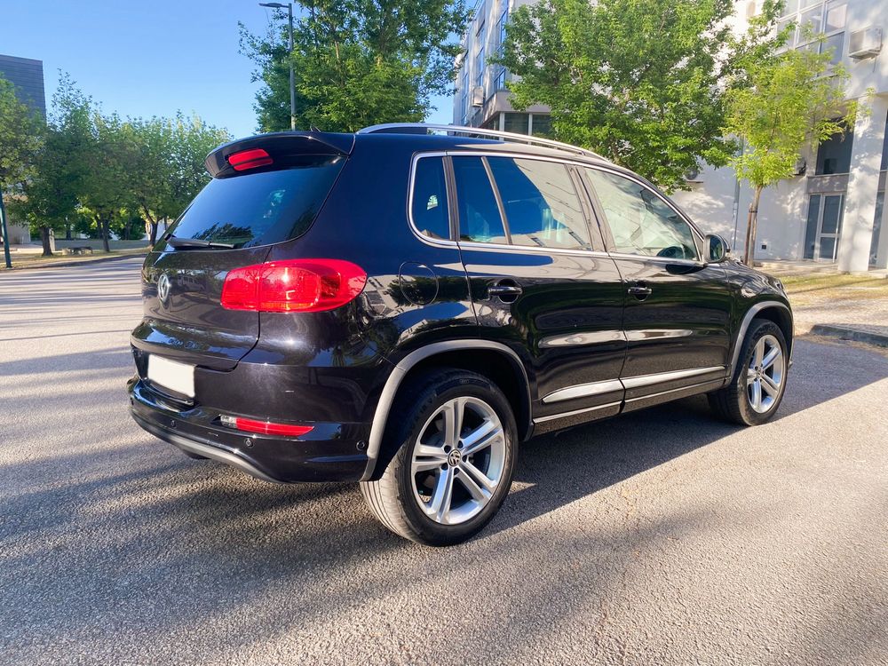 VW Tiguan R-Line