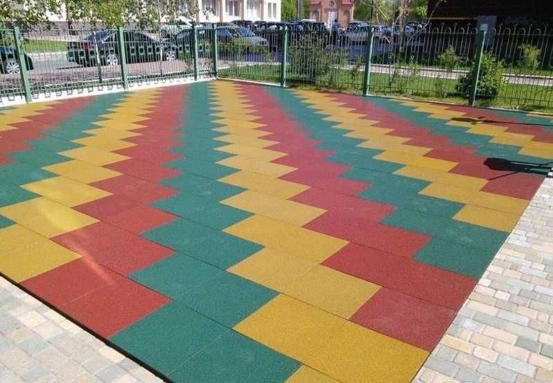 Гумова плита 500*500 мм з резинової крихти від виробника