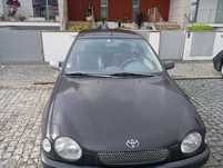 Toyota de 2 lugares em excelente estado.