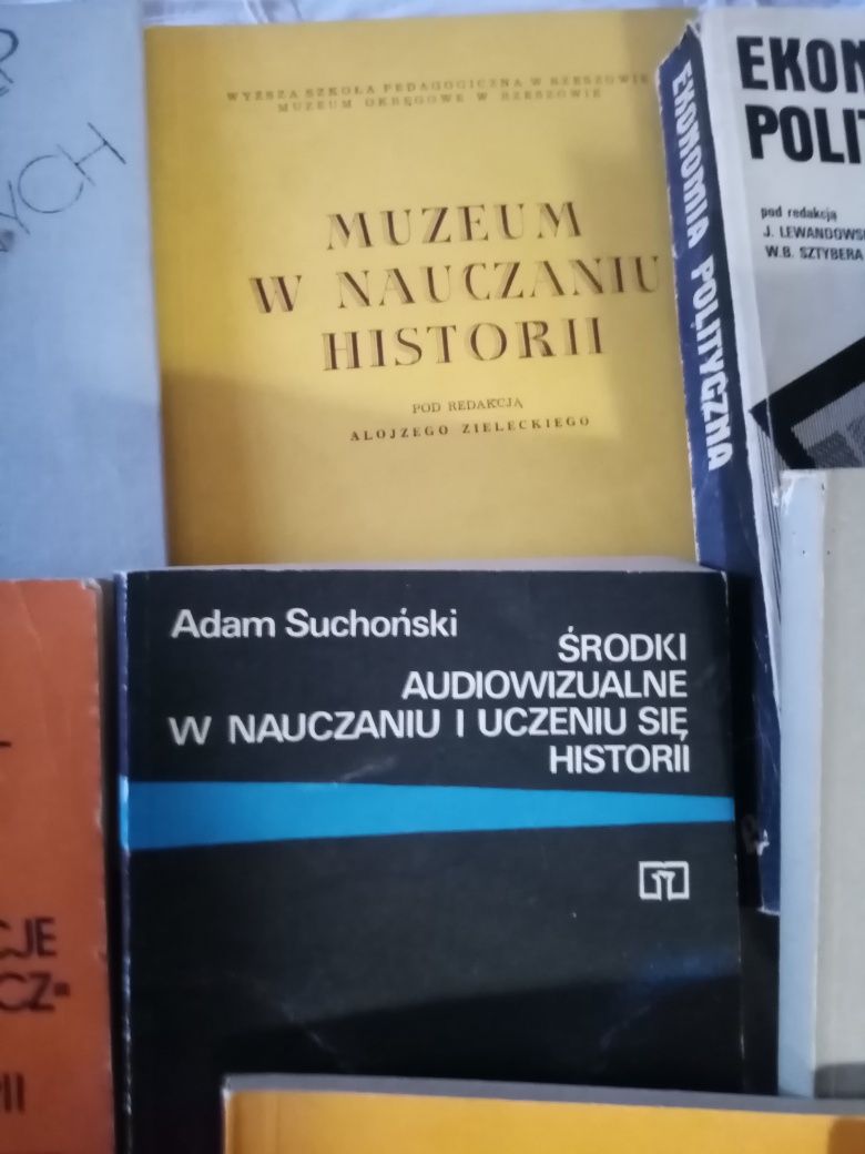 Książki metodyczne z Historii. Dla studentów i nauczycieli.