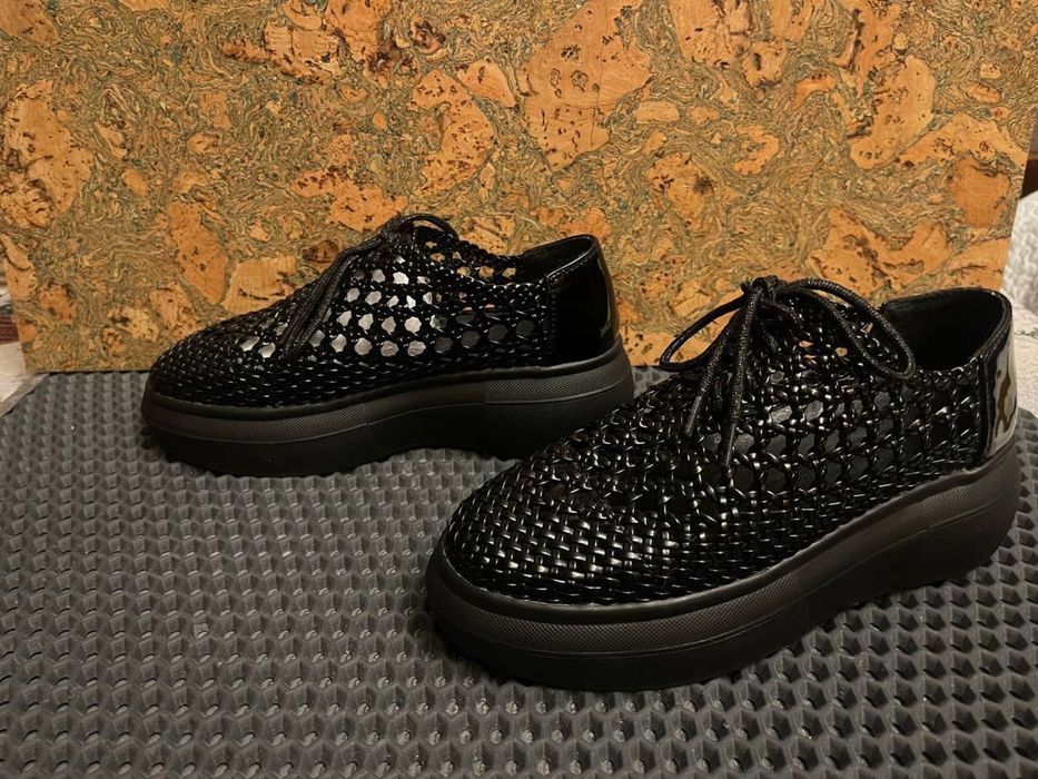 Кожаные летние туфли в дырочку