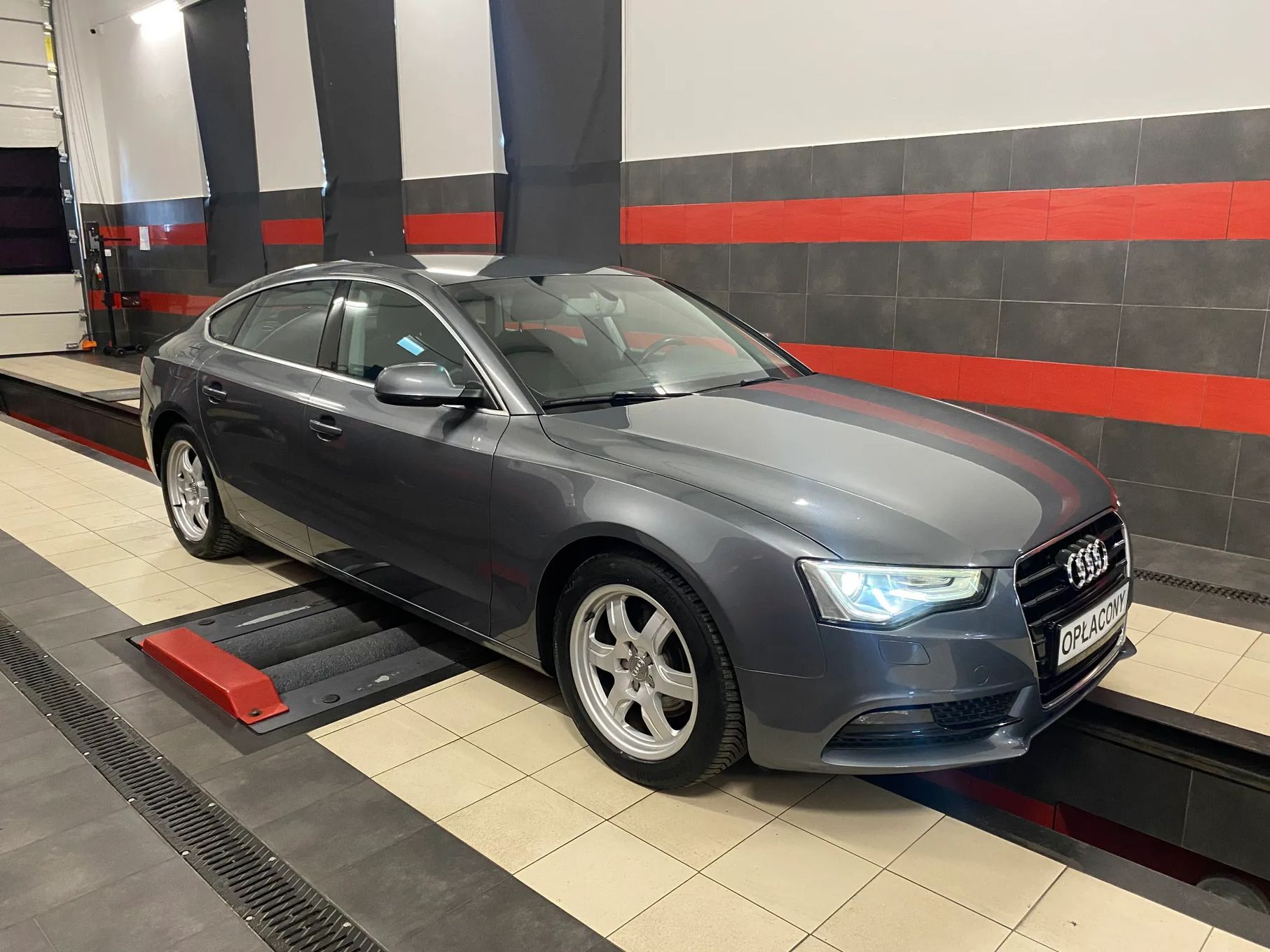 Audi A5 LIFT Ledy Bi-Xenon Automat Czujniki Parkowania