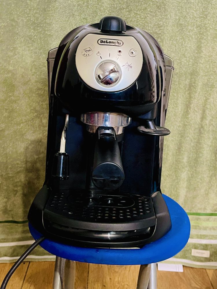 Máquina de Café Manual DELONGHI. Café moído