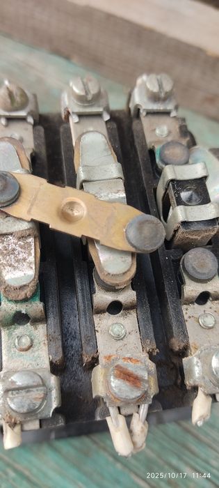 Магнітні пускачі