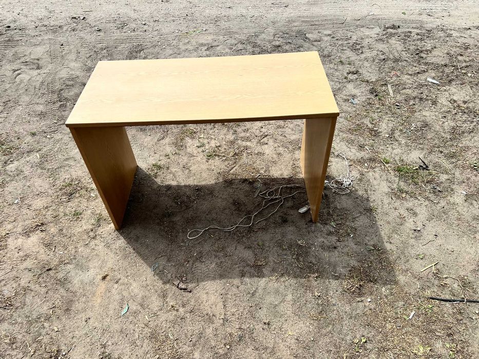 Biurka Stoliki różne rodzaje i wymiary