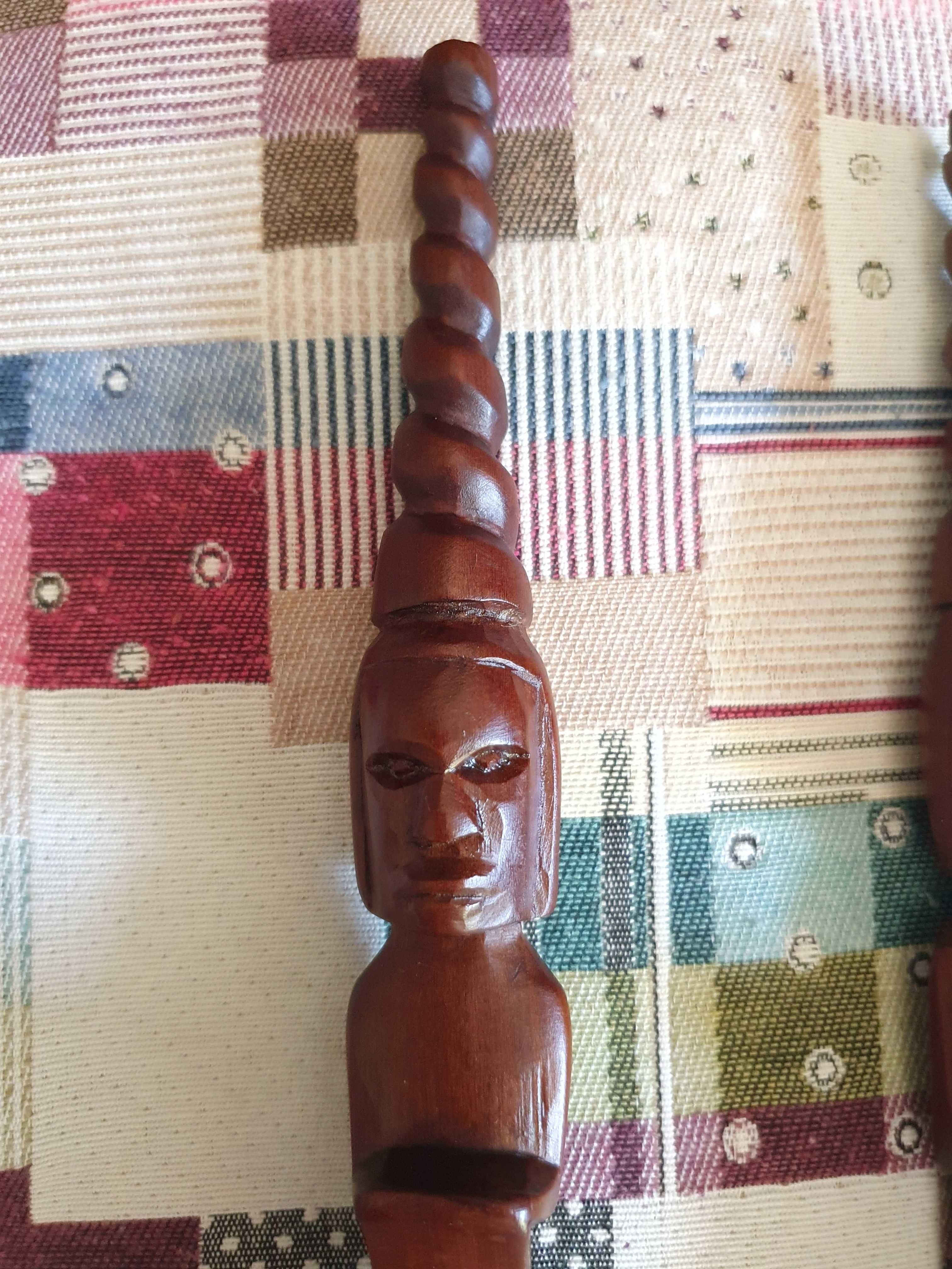 Arte Africana - Colher e Garfo de madeira, 38cm, com cerca de 100 anos