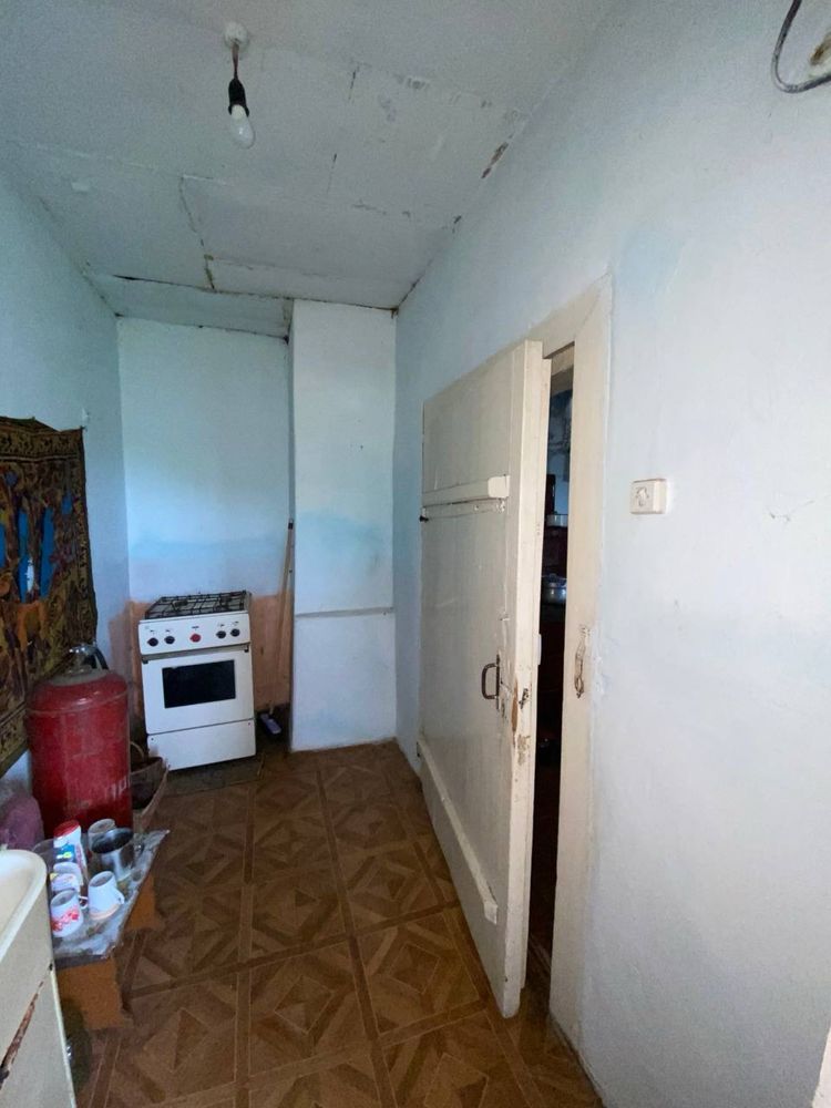 Продаж будинку з ділянкою в доброму стані
