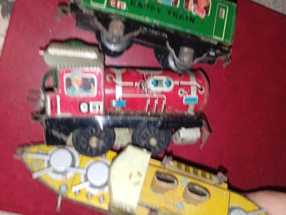 3 brinquedos comboio e braco antigo