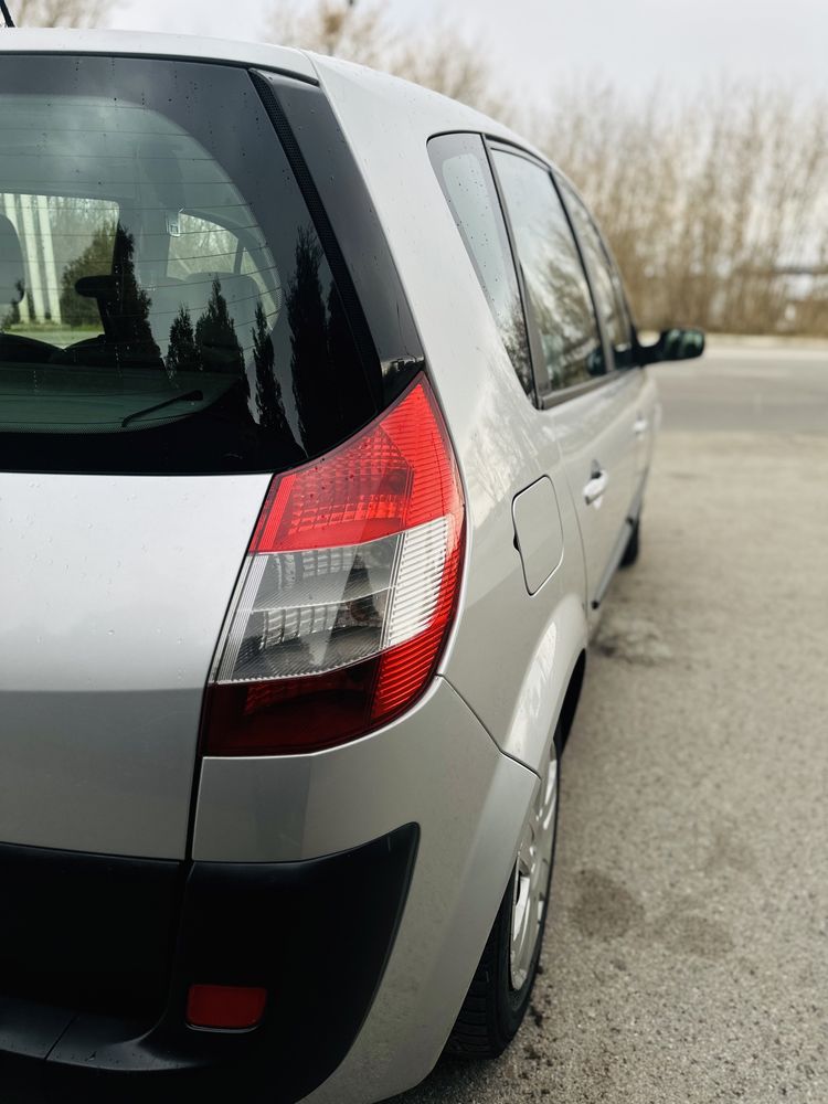 Продам Renault Scenic.