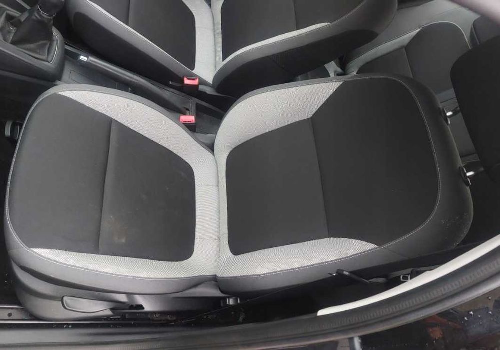 Skoda Fabia III Kombi Fotel Fotele Kanapa Komplet