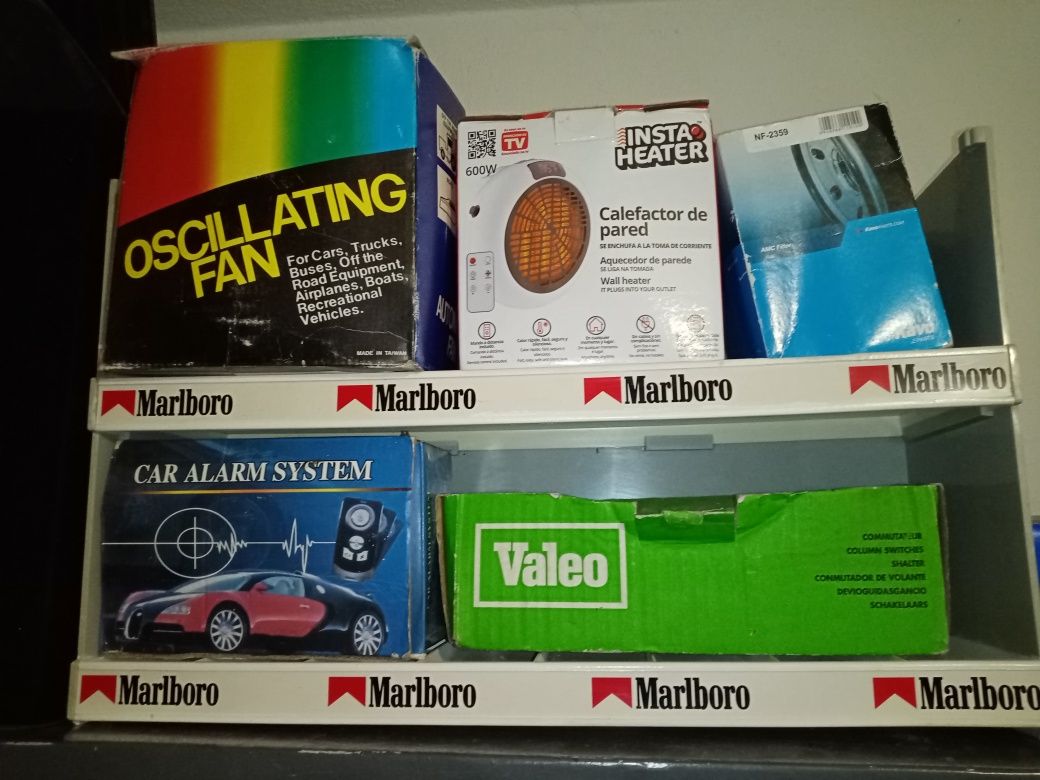 Lote de peças para automóveis