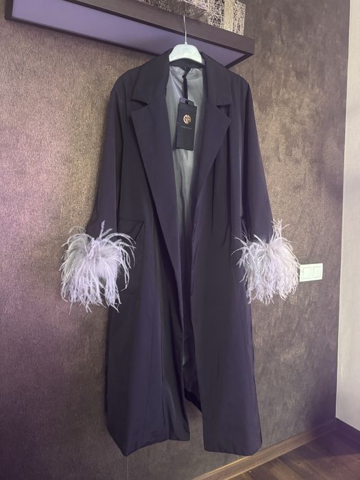 Шикарне пальто, демісезонне