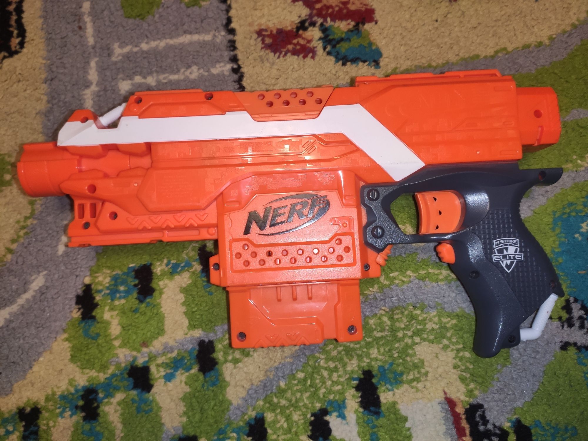 Nerf N-strike elite stryfe