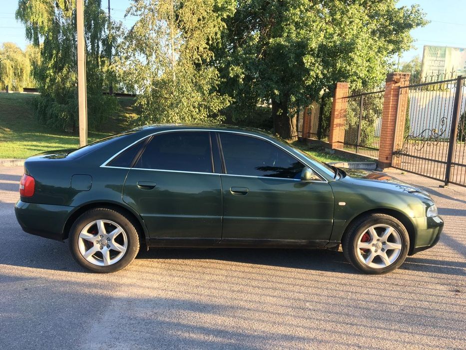 Audi-a5 2000 рік