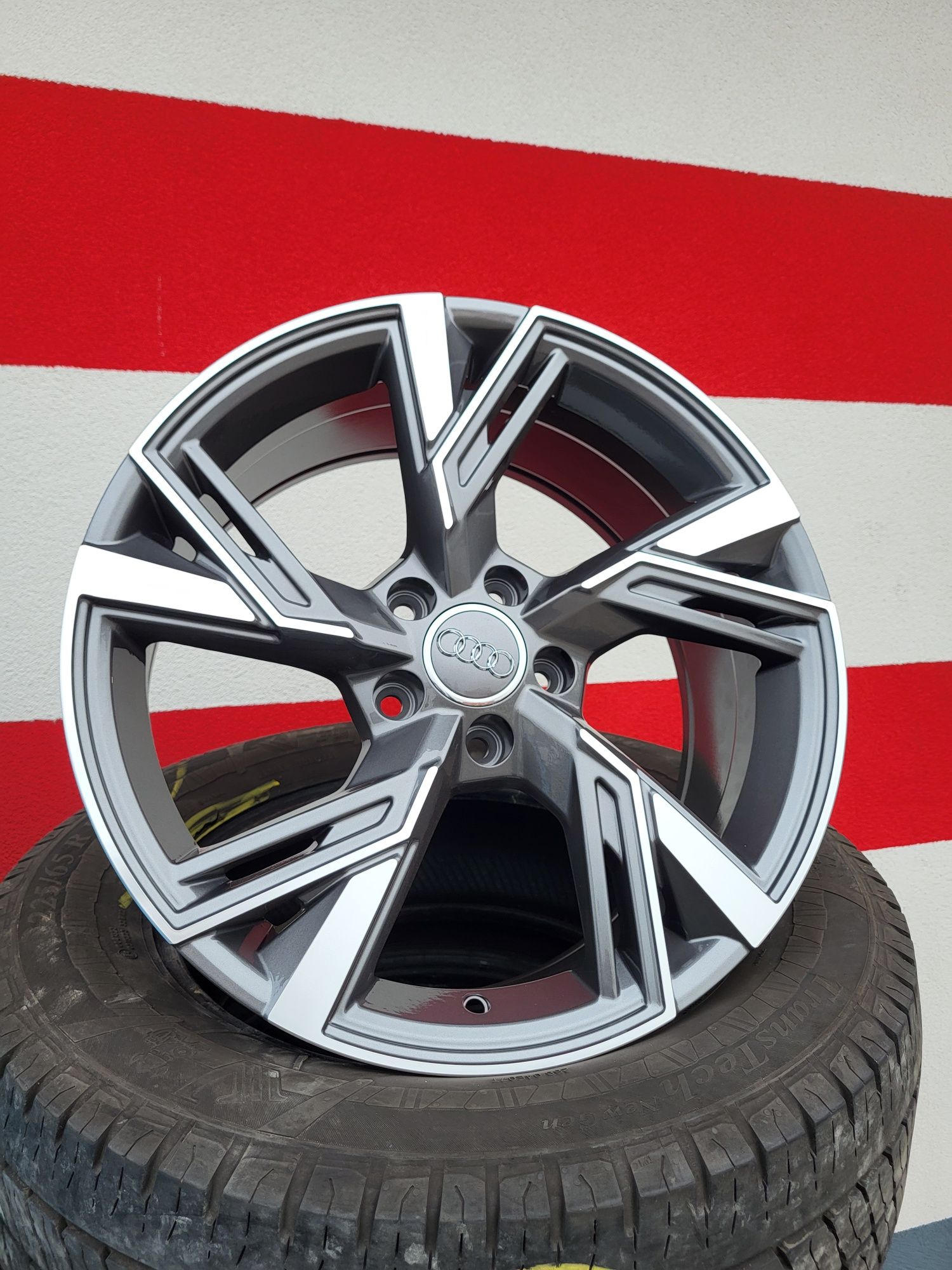 Alufelgi 18" 5x112 ET35 Audi A6 C8 C7 C6 A4 B9 B8 B7 A5 Q5 Q3