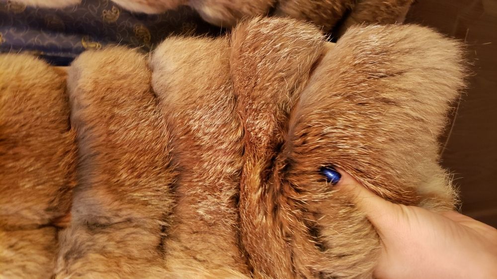 Шикарная лисья жилетка поперечка, натуральный мех