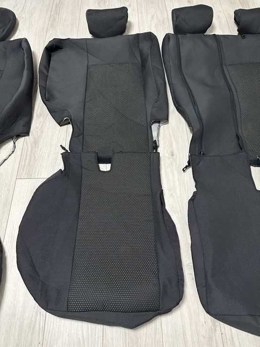 Продам Ідеальні Оригінальні Чохли на Mitsubishi Outlander3 (2012-2020)