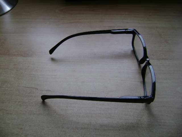 Starocie z PRL - Okulary męskie korekcyjne +1,5 dioptrii rozstaw 14 cm