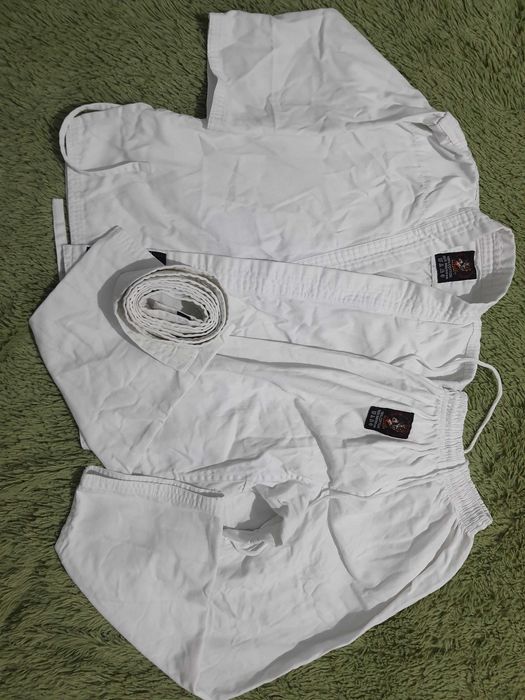 Кімоно для карате WOLF, р.110 та захист