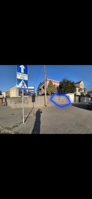 Miejsce pod kwiatomat paczkomat usługi Poznań Opolska 32