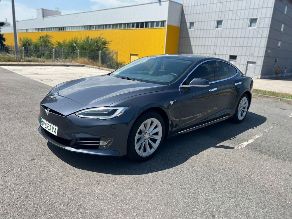 Tesla Model S 75D