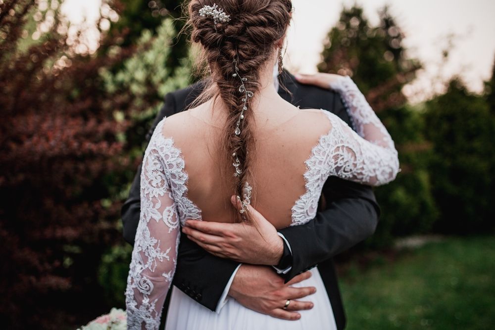 Suknia ślubna Herms Bridale Aragonite ivory koronka muślin