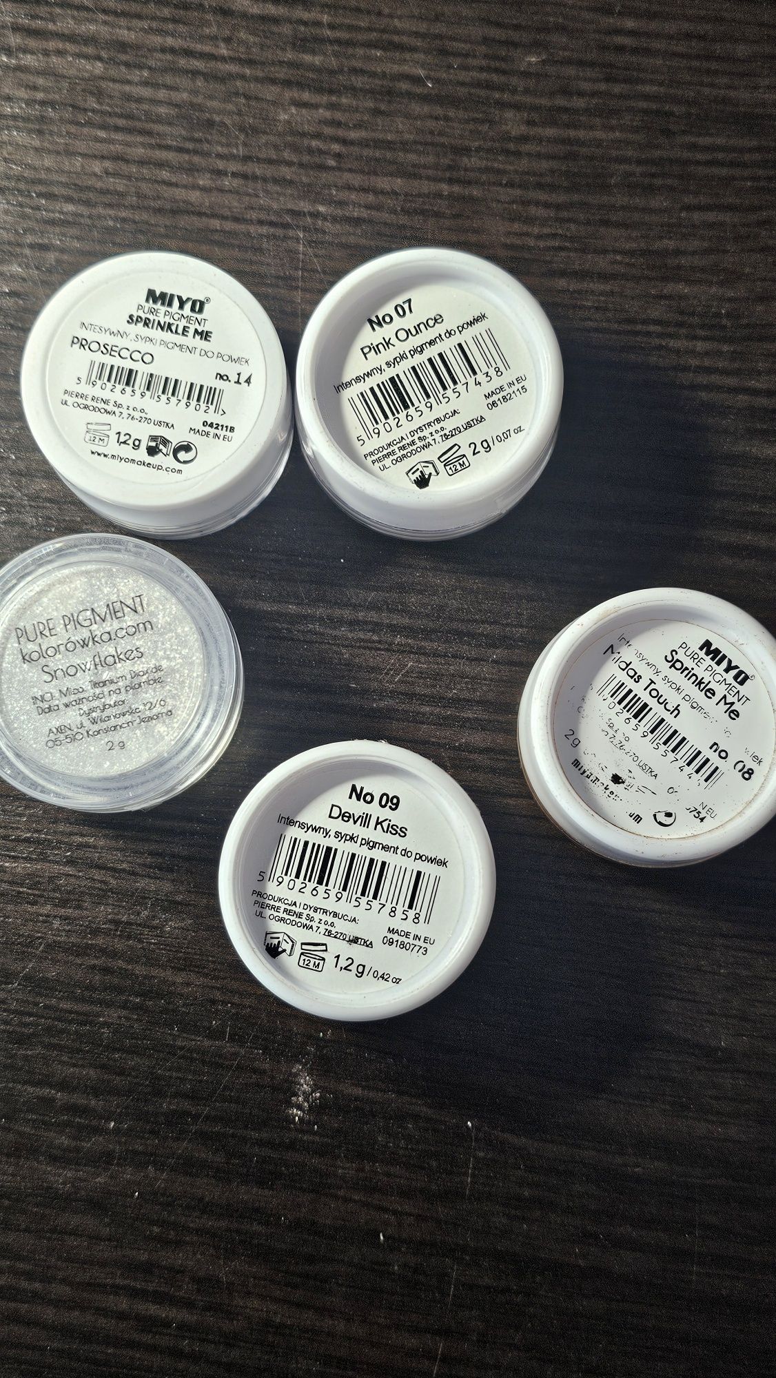 Miyo - Sprinkle Me, Pure Pigment. Kolorówka .com. Sypki cień, zestaw