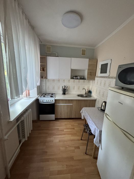 Сдам посуточно квартиру- 2-ка, г. Черноморск, ул. Парковая, 1-ая линия