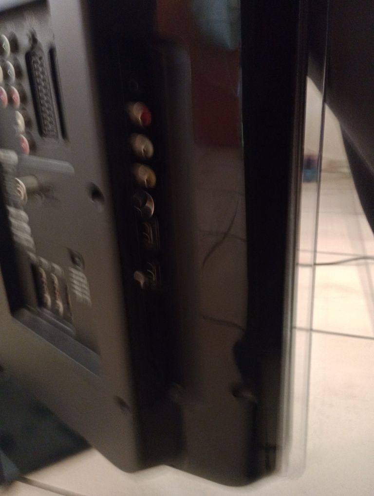 Sprzedam telewizor LCD Philips 32cale