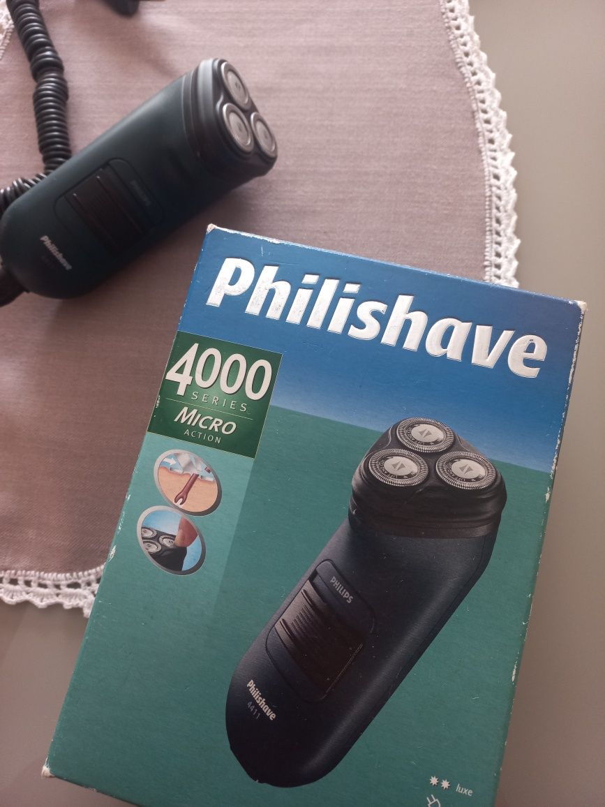 Máquina de barbear Philips 4000