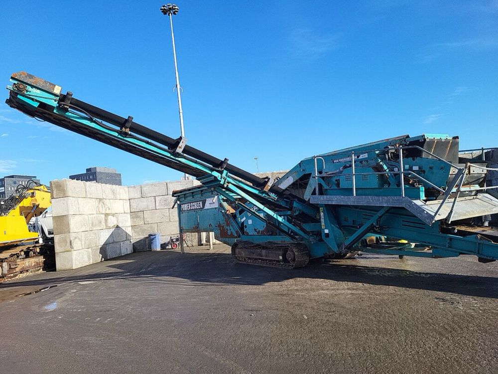 Przesiewacz Powerscreen Chieftain 1400 sandvik