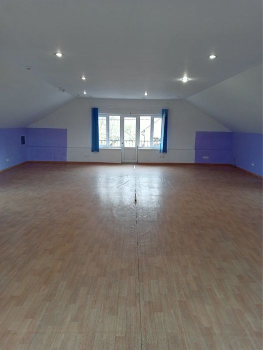 Аренда помещения 2 этаж вход с  фасада